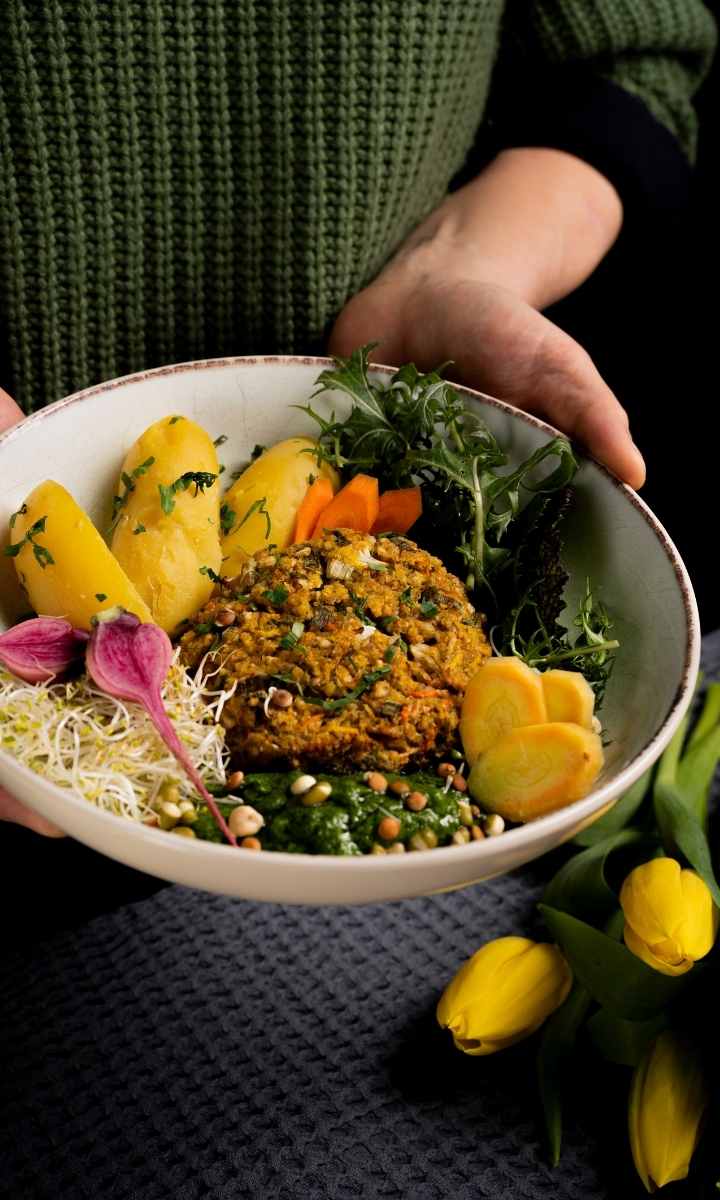 Rezept aus dem Gaumen Hoch-Printmagazin 01/25 von Seebauer am Gleinkersee Gemüselaibchen