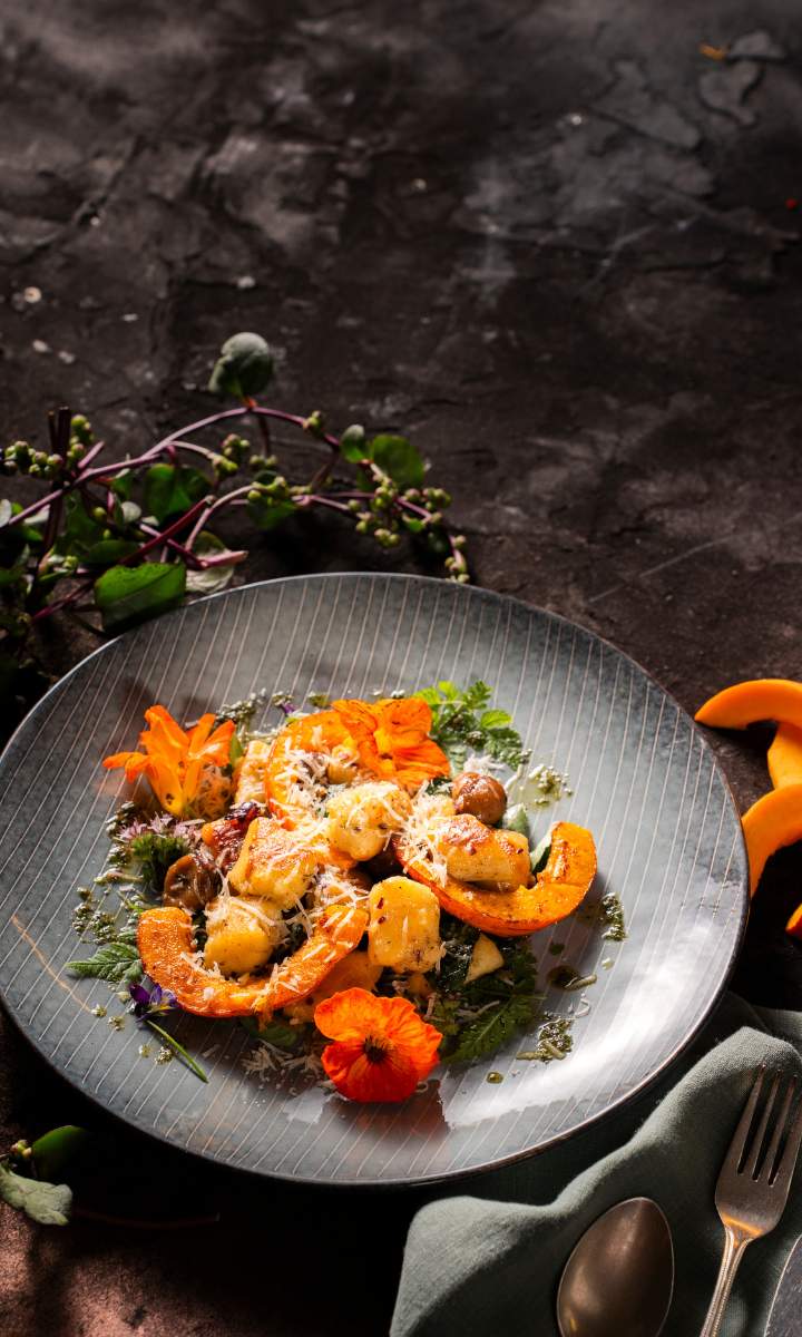 Gnocchi mit Kastanie Kürbis und Gartenmangold