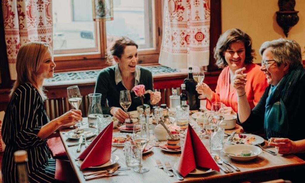 Vorarlberger Riebel mit Apfelmus von Roland König ★ Rezept