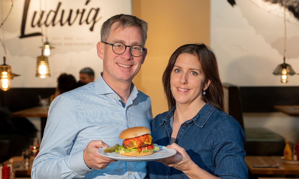 Angela und Erich Hauser, Ludwig Burger SCS Vösendorf