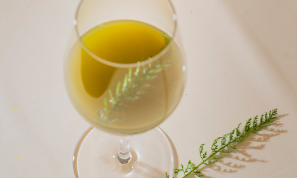 Inge Daberers Grüne-Kräuter-Aperitif