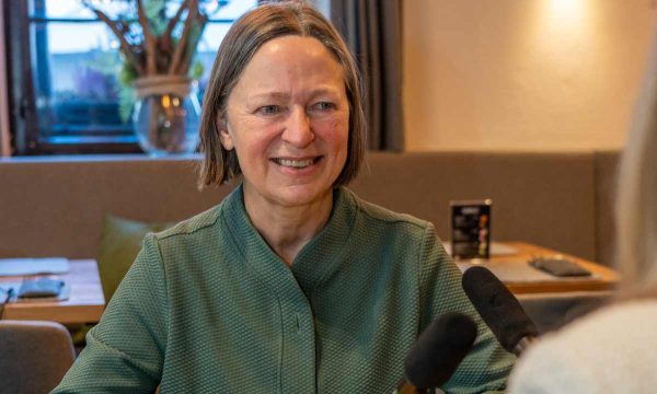 Karin Buchart im Gaumen Hoch-Podcast