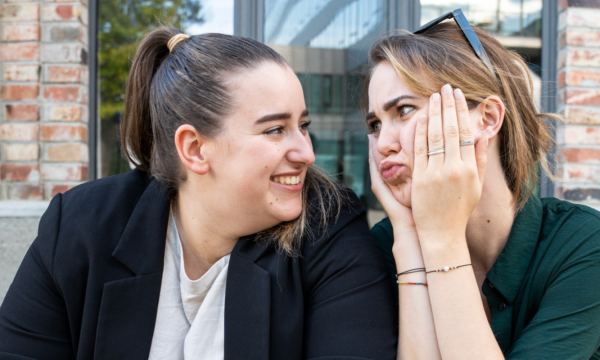 Emilia Orth-Blau und Fiona Saurer